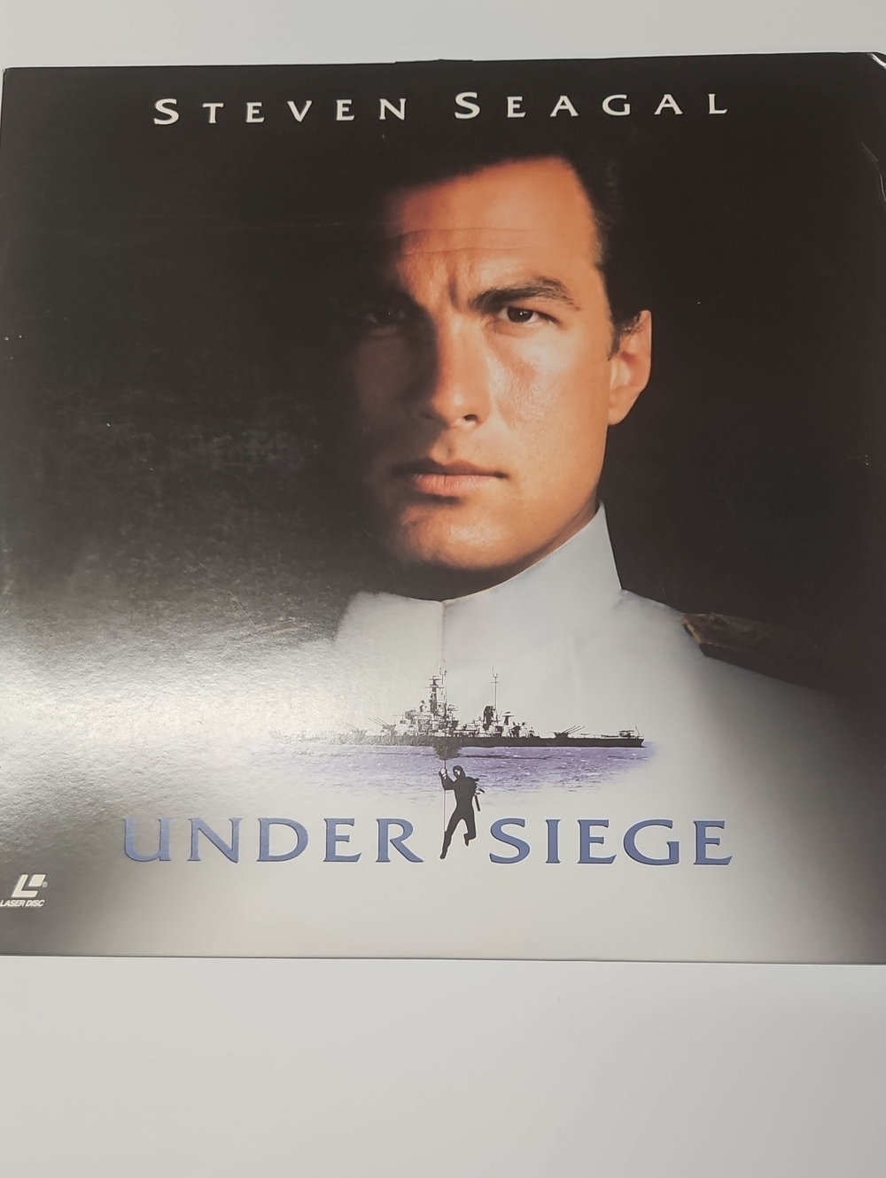 UNDER SIEGE LASER DISC 1993 STEVEN SEAGAL, TOMMY LEE JONES, GARY BUSEY
